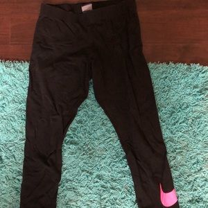 Nike legasee leggings size M